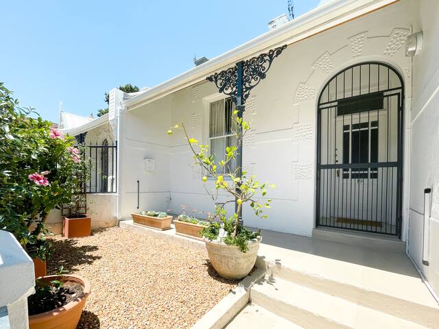 Stay @ Salisbury, family friendly cottage gallery image 4