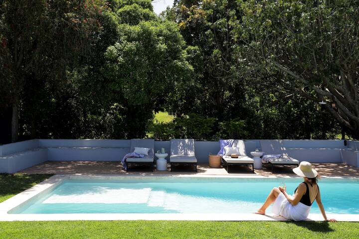 Ultimate multi gen family home! gallery image 4