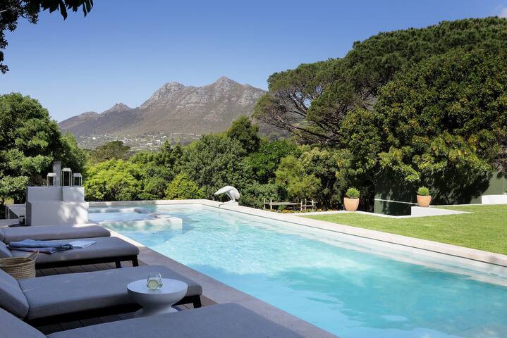 Ultimate multi gen family home! gallery image 2