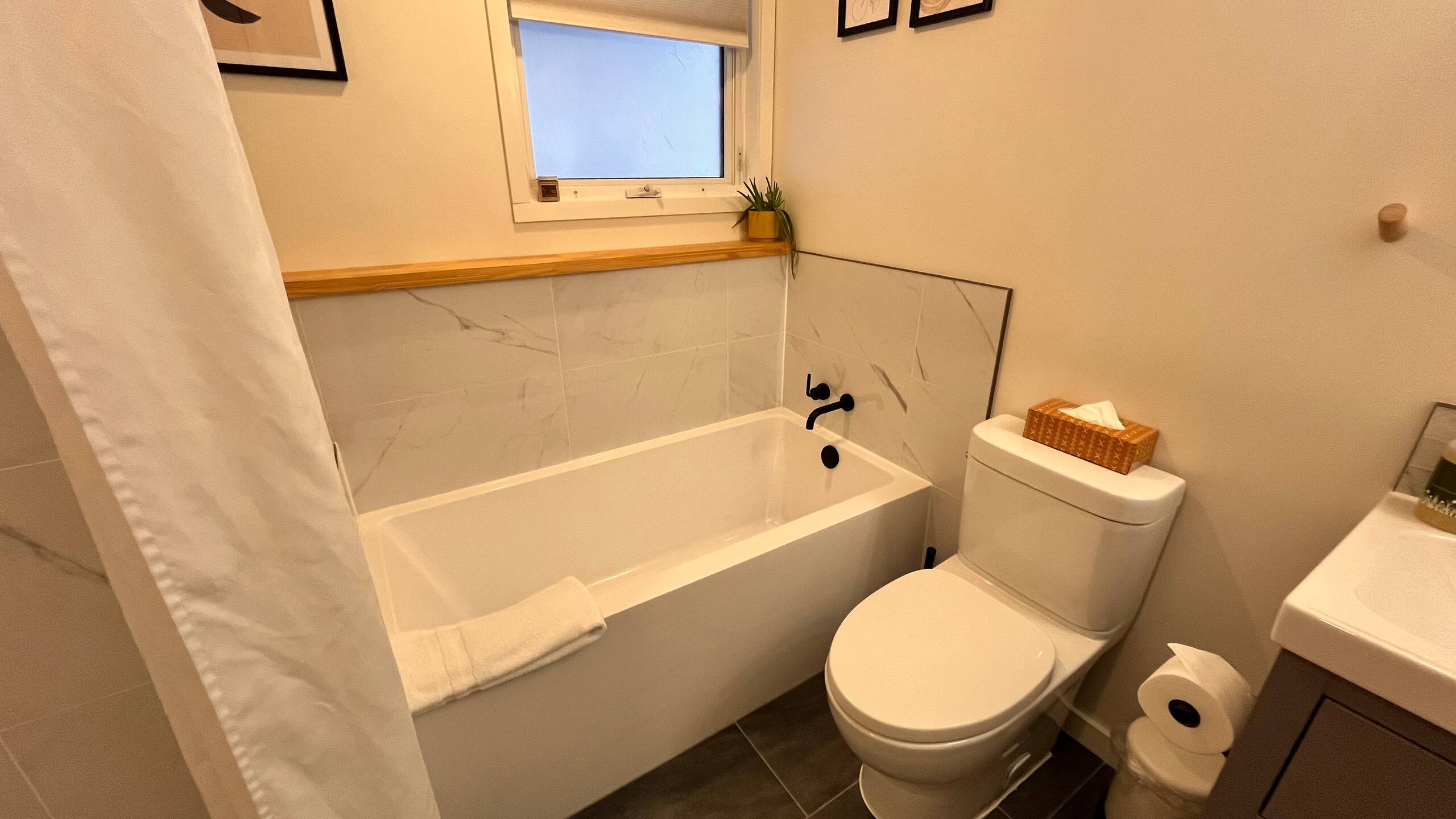 2 bedroom suite in Fernie - Photo 2