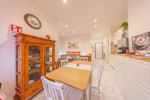 Top Airbnb: Vatican Loft I Metro A a 2 min | Fast WiFi | A/C in Roma