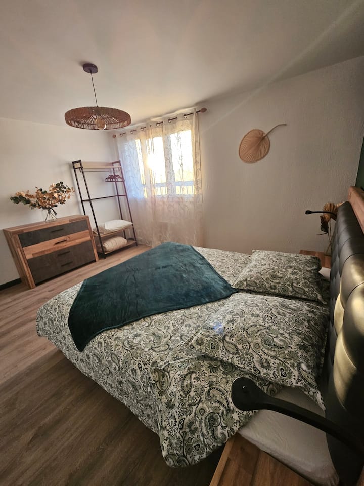 საძინებელი 2