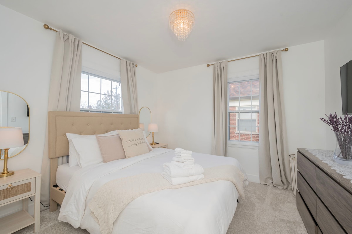 חדר שינה מס '1 - טלוויזיה חכמה ווילונות האפלה