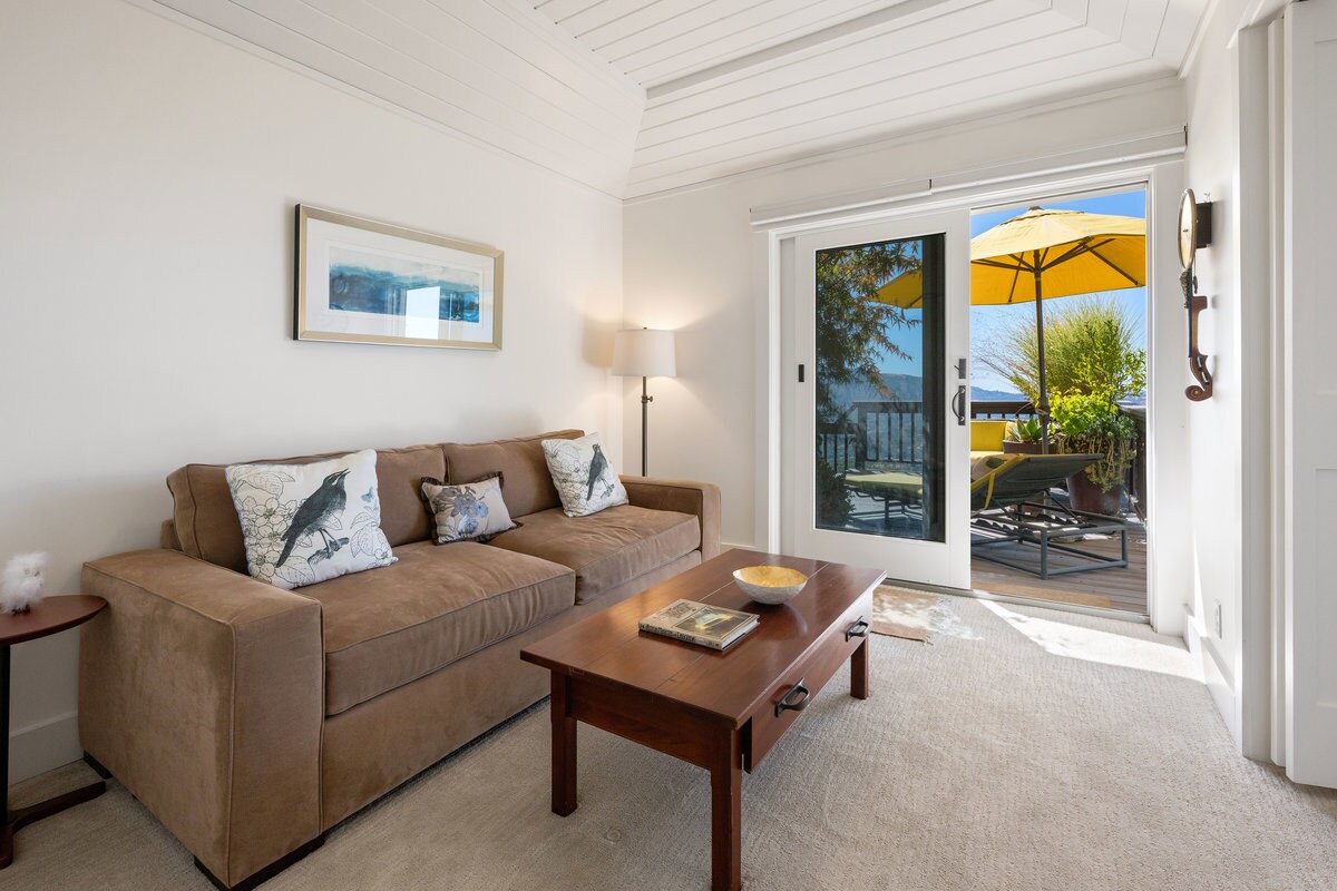 Dhomë gjumi 2 ndenjëse