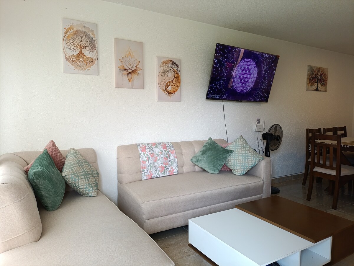 Top Airbnb: Casa Shanti with roof garden and air conditioning in Emiliano Zapata