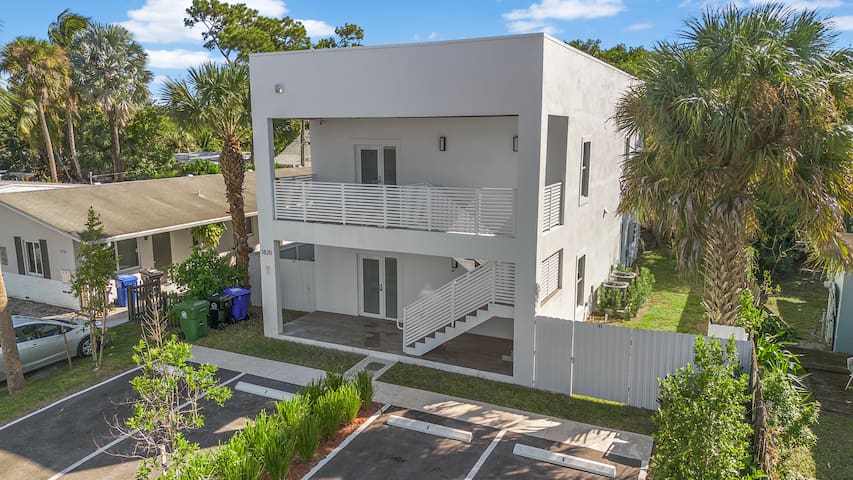 6BRCoastalDuplex: Patio•BBQ•FastWiFi•Welcome Kit