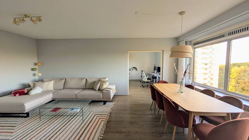 Spacious Apartment in Amsterdam with Park View gallery image 2