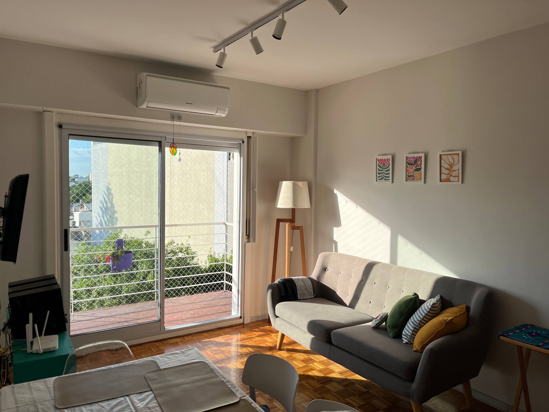 Двухкомнатная квартира с балконом в Villa Urquiza