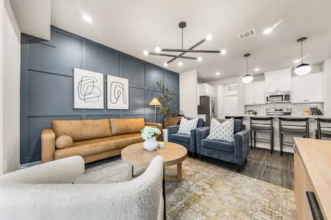 Successful Airbnb property: The Mark, B/CS - Luxurious Condo - New Listing in Bryan