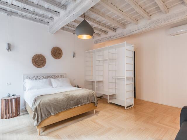 The Best Rent- Charming apartment near the Vatican gallery image 3