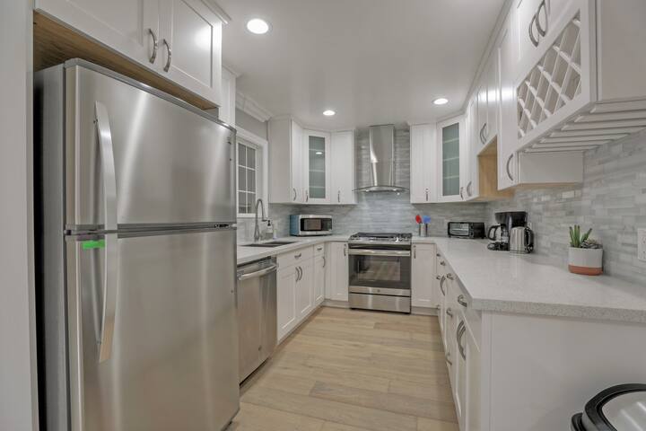 Modern 7B/4B near SAP/DowntownSJ gallery image 5