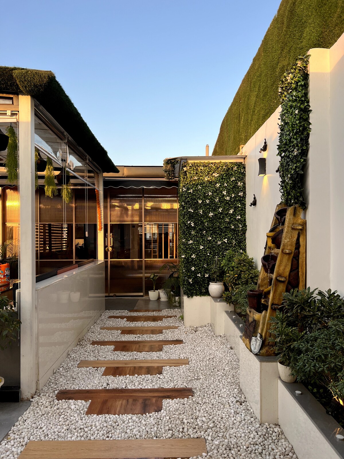 Picture of Luxurious & private Rooftop Penthouse - Townhouses for Rent in North ...