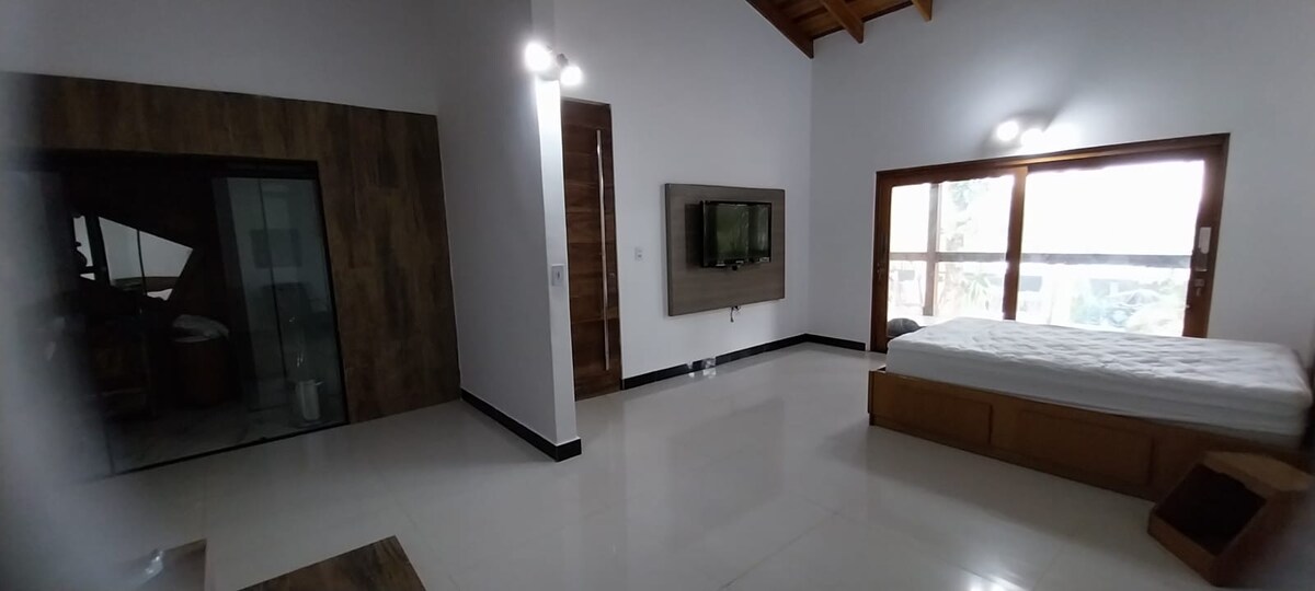 Აპარტამენტი 1 ოთახი


Კამა-კუინი

Chromecast TV

Ჩემოდნების ტრიმერი

2-ადგილიანი ჰიდრო აბაზანა

Სააბაზანო საშხაპითა და გაზის სისტემით

Აქსესუარები, მოსამსახურეები, უჟანგავი ფოლადის ნაგავი