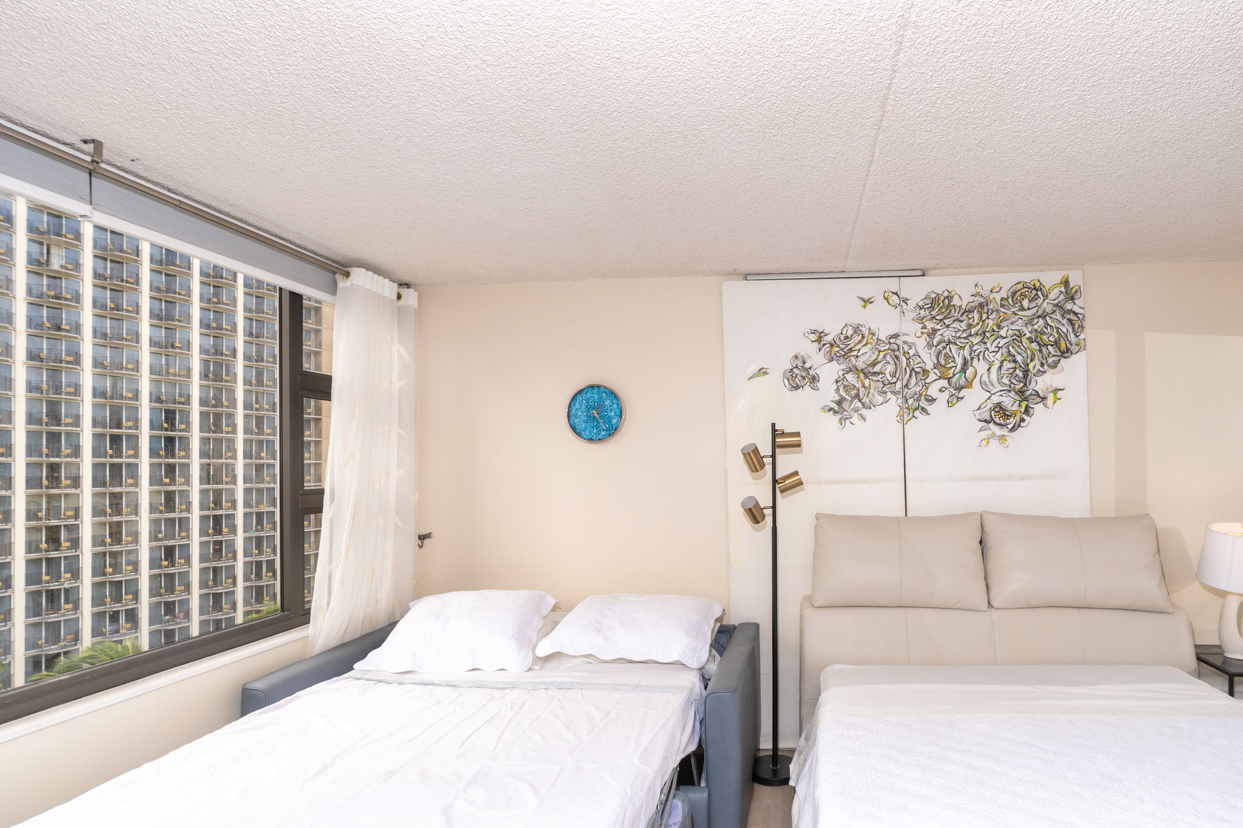 the whole ocean apt in waikiki with a free parking - Image 23