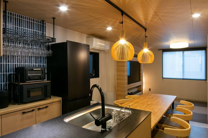 Brand new! Asakusa Iriya, Max 11 pax Open 21 Nov gallery image 4