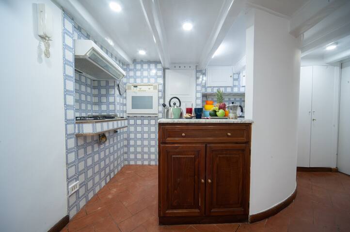 Navona jacuzzi apartment gallery image 4