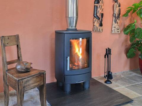 Successful Airbnb property: Coppingers Cottage – Coastal Farm Retreat in Hartland