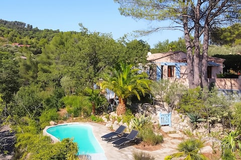 Provencal house with heated pool & panoramic view