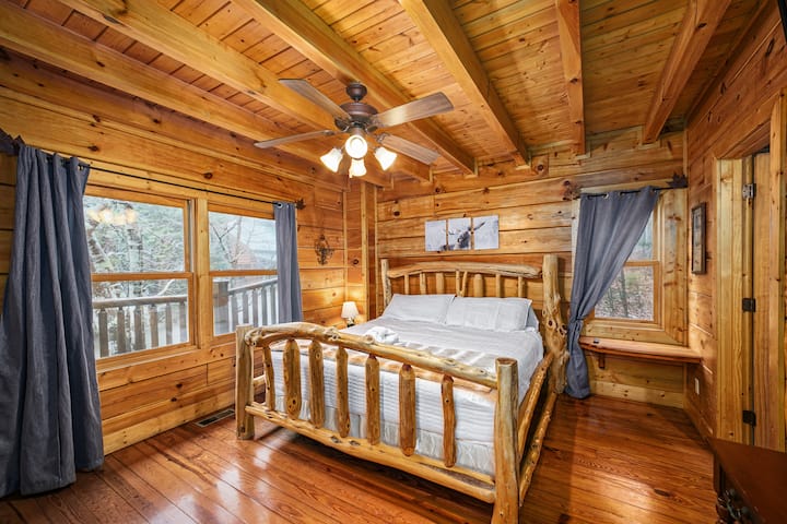 1 of 3 bedrooms with en suite full bathroom 