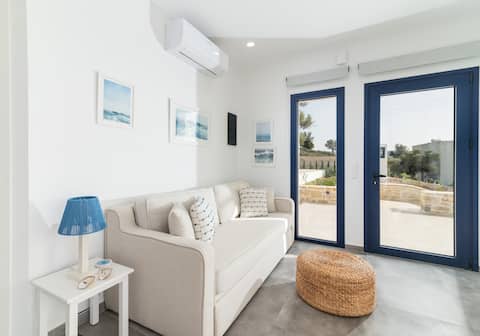 Top performing Airbnb: Almira apartment Sivas village in Δήμος Φαιστού