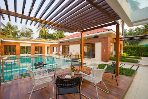 4BHK Villa Pool & Gaming Lounge Fun - Breakfast