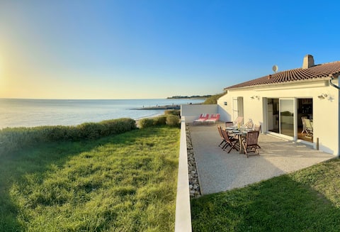 Île de Ré, Sea-facing house
