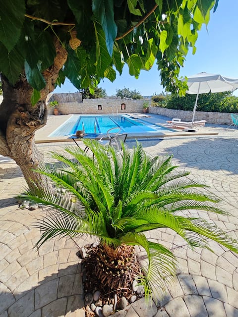 Villa Kelidoni private pool and breathtaking view