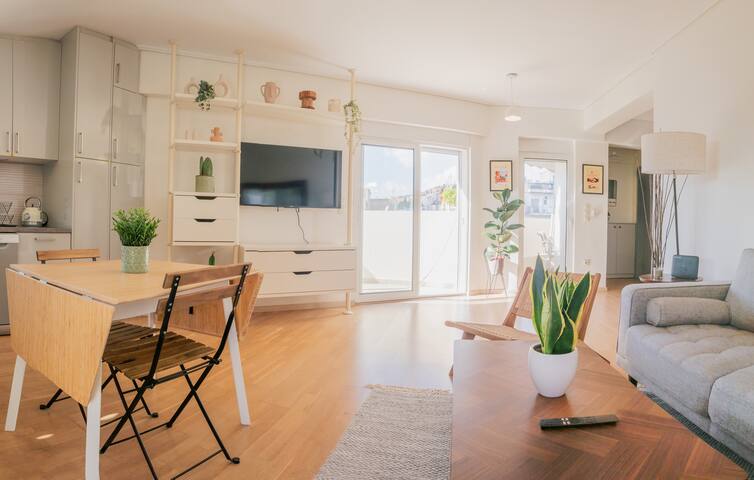 Casa Acropolis – Stunning 3Br Apt w/ Private Patio gallery image 5