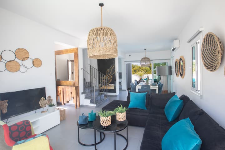 Romeo & Juliet: 3 Ensuites +Pool - Protaras