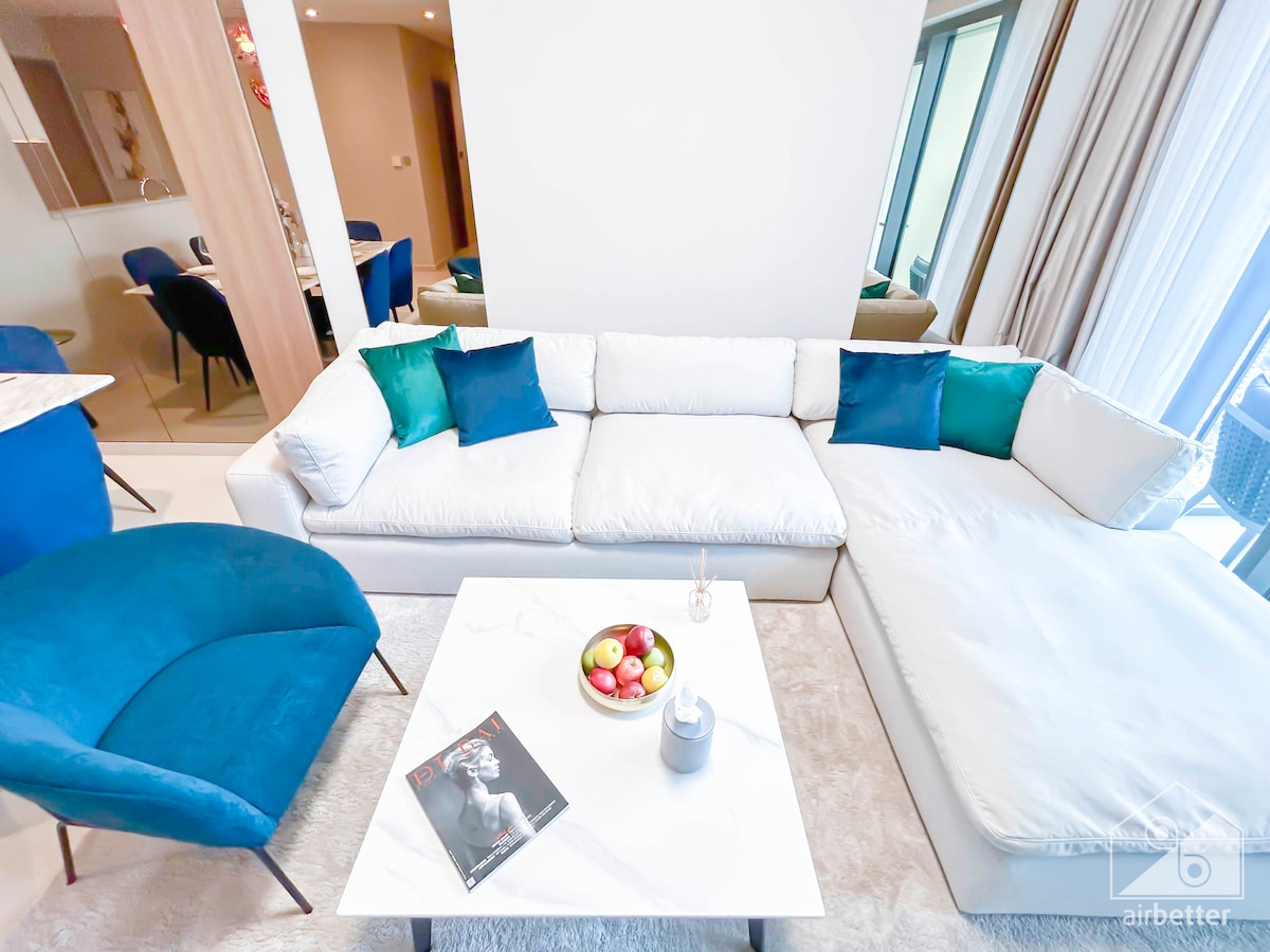 4 Bedroom Furnished Apartment with Burj Khalifa View 5