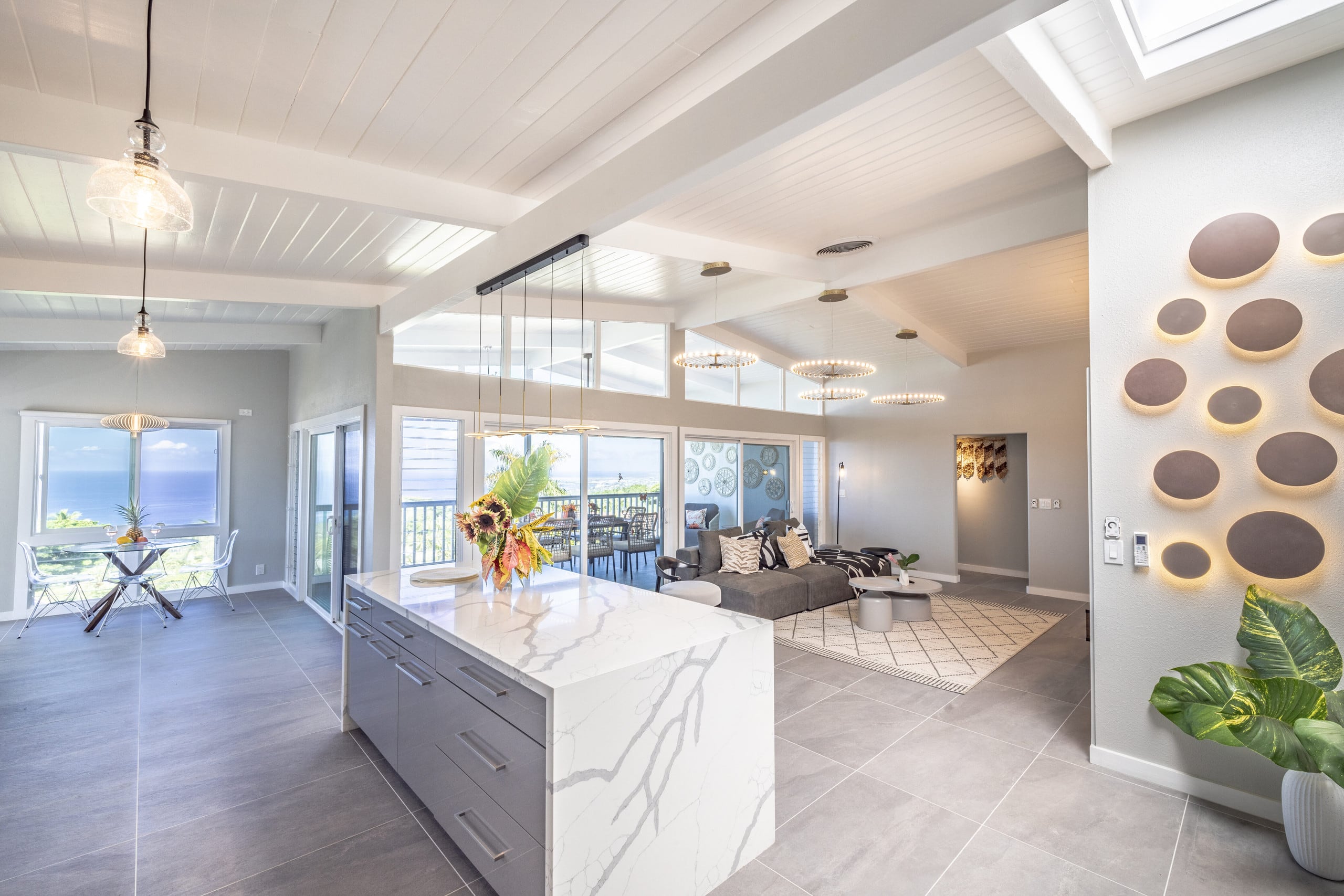 Home in Kailua-Kona · ★4.99 · 2 bedrooms · 4 beds · 2.5 baths - Image 1