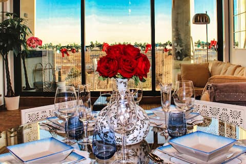 Top Airbnb: Madrid´s sky Luxury Penthouse 6Pax. 10 min Airport in San Sebastián De Los Reyes