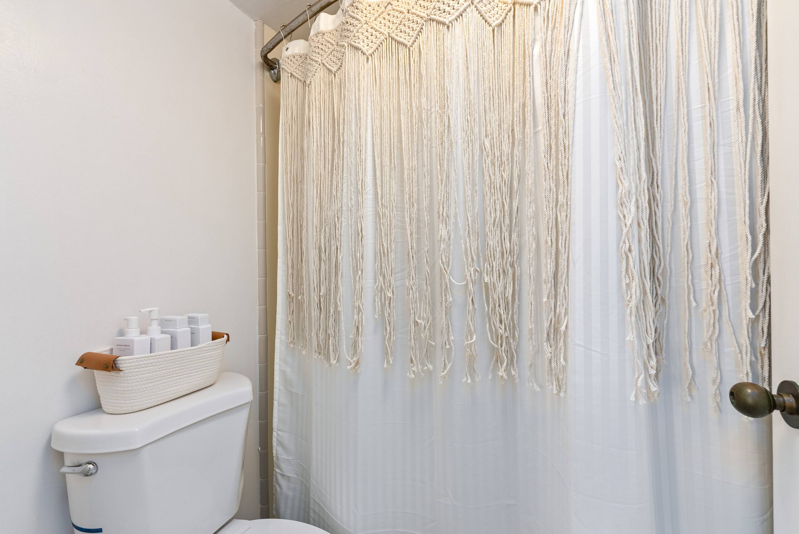 OHANA Luxury Suite - Photo 27