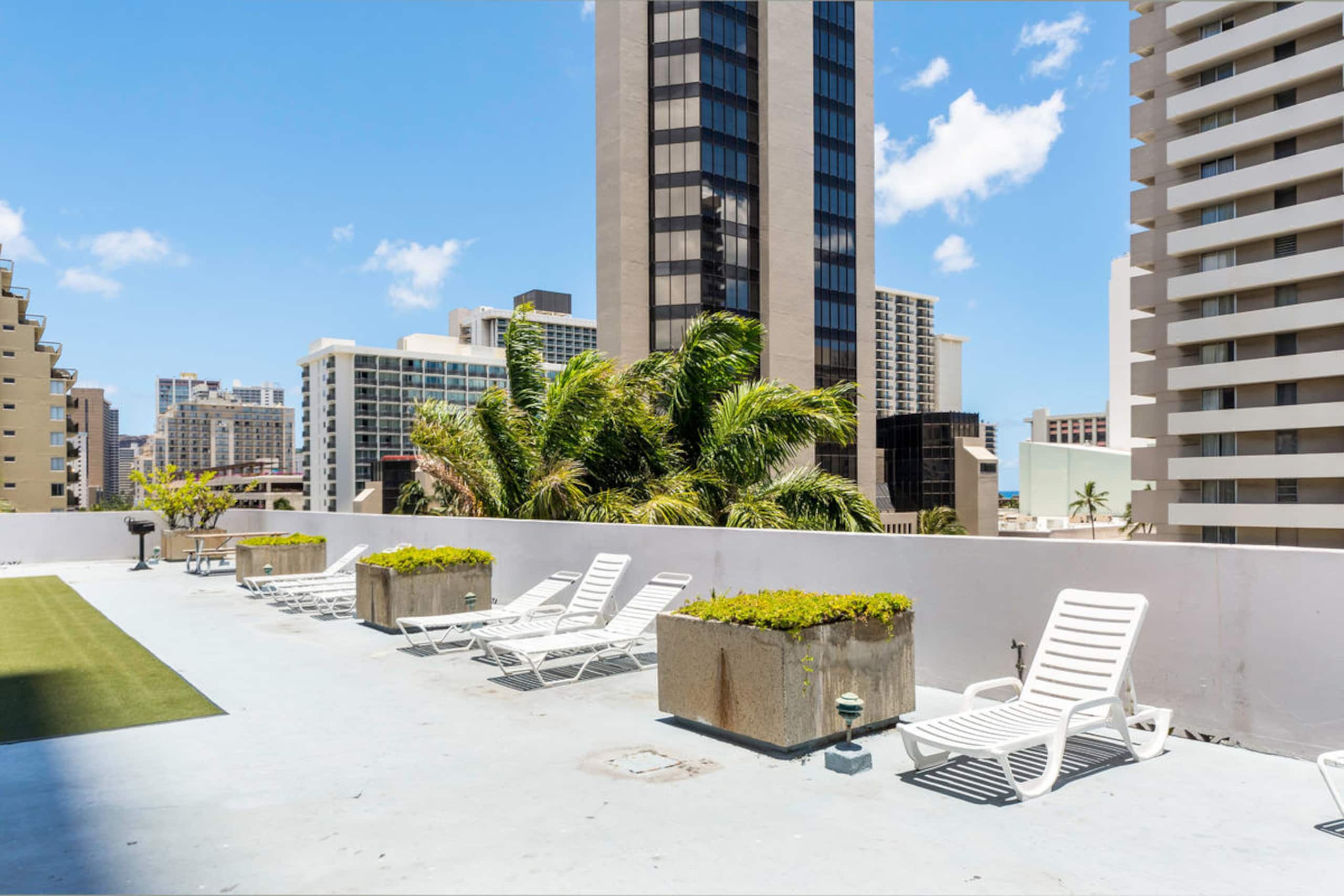 OHANA Luxury Suite - Photo 45