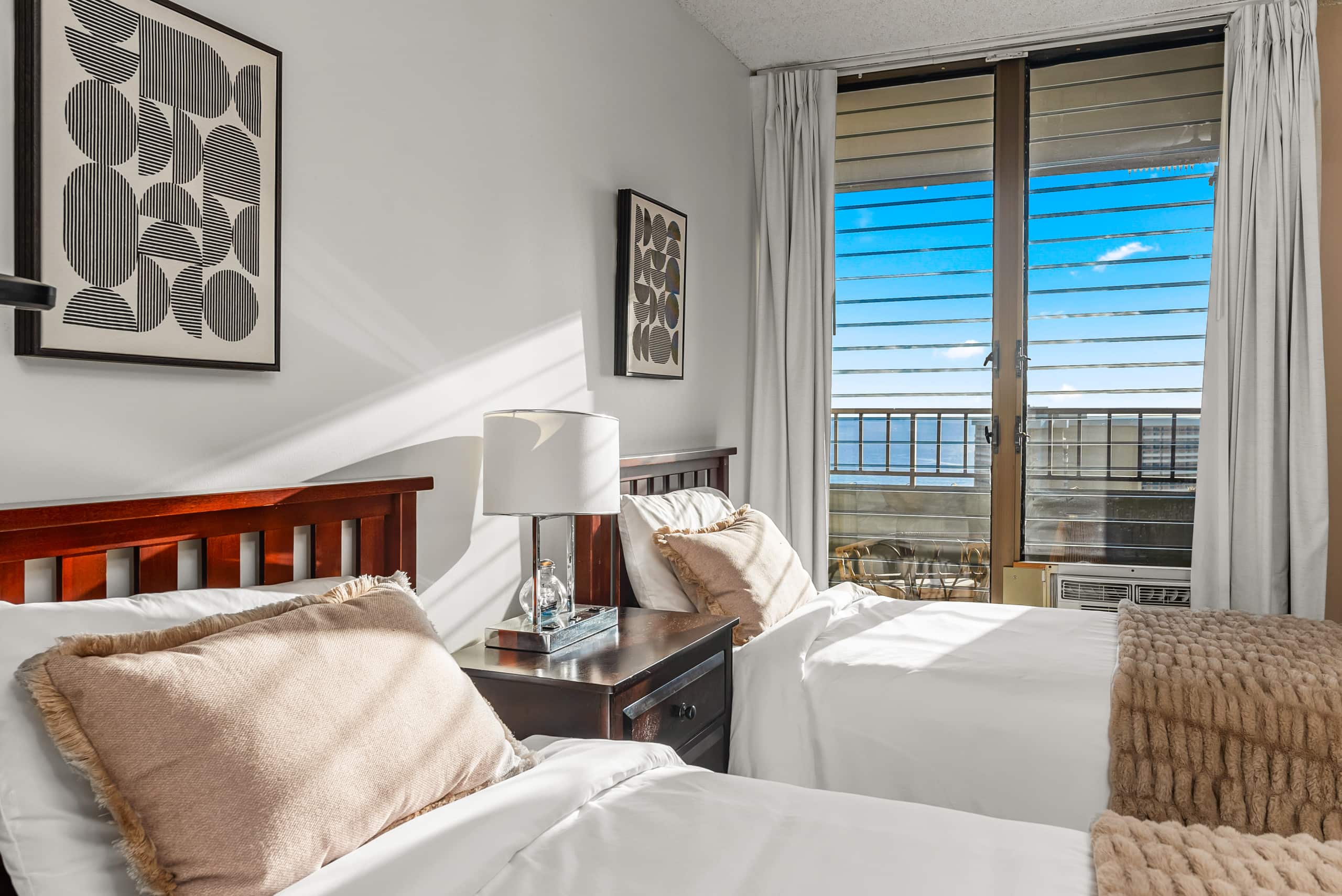 OHANA Luxury Suite - Photo 21