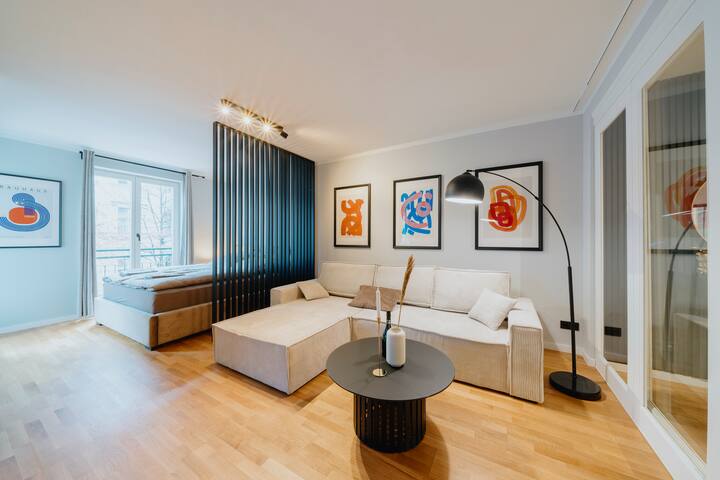 Luxurious 105m² Penthouse in Prime Location gallery image 2