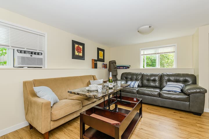 Groups&kids Perfect
3bath 4tv 2sofa
Brkfst Buffet - Victoria