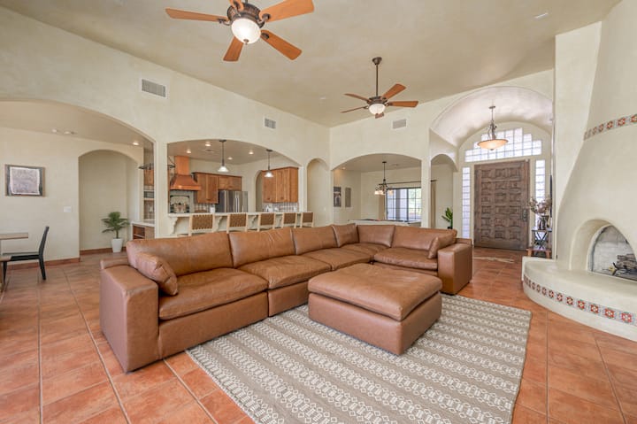 Desert Oasis Pool Home -Near The River And Casinos - Spirit Mountain Casino, Mohave Valley