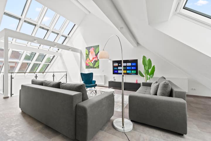 Vivo | Loft Frankfurt Airport | Parking Space - Frankfurt