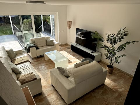 Popular Airbnb listing: Terraced house in Offenbach am Main in Offenbach Am Main