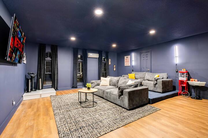 24-Sleeper, Hot Tub, Sauna, Game Rm, Near Biltmore gallery image 2