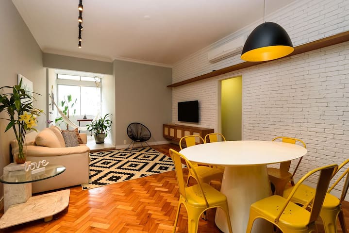 3Qtos+garagem na quadra da praia