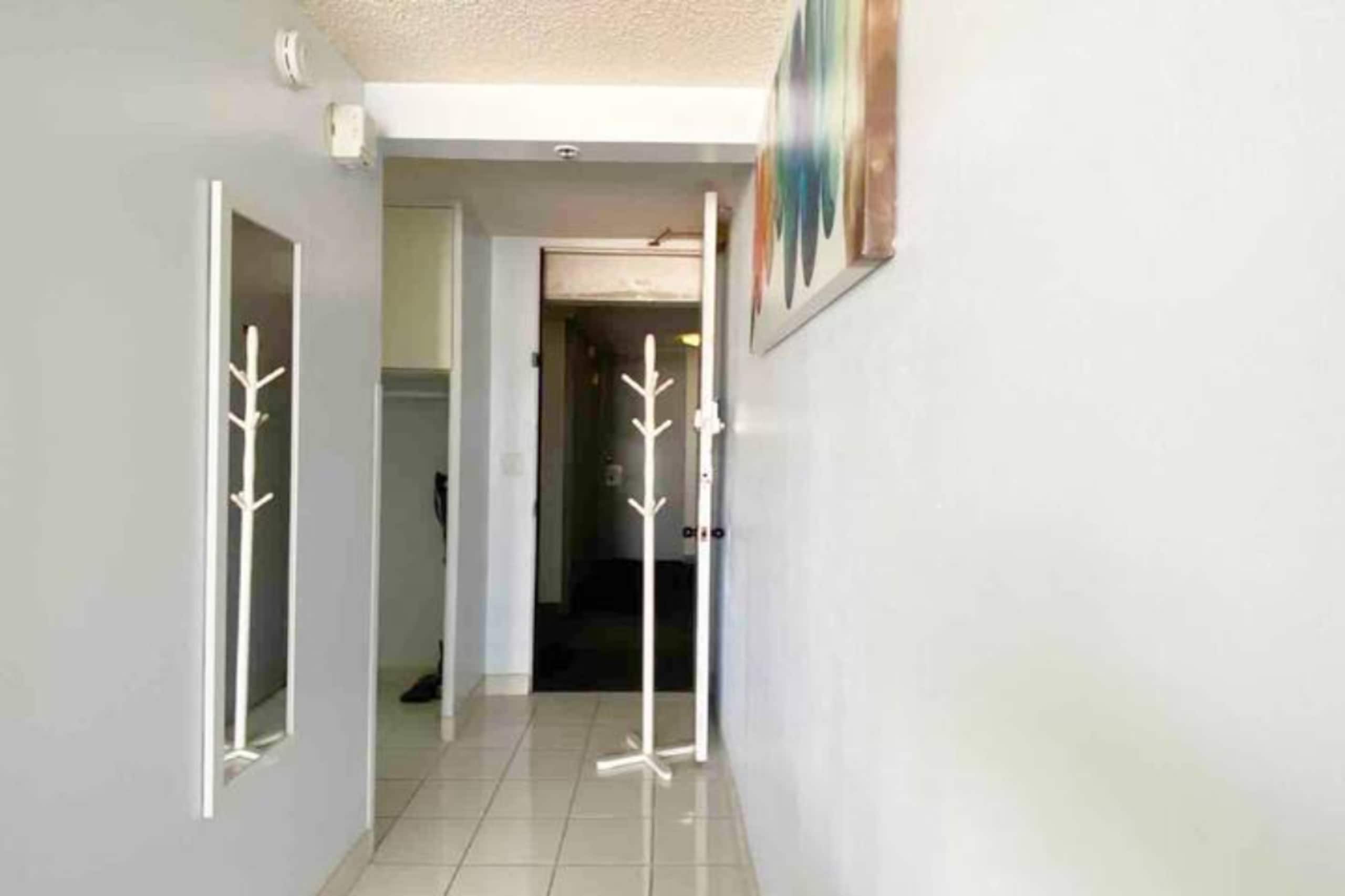 Ocean View Waikiki Condo｜FREE Parking｜5 Min Beach - Image 65