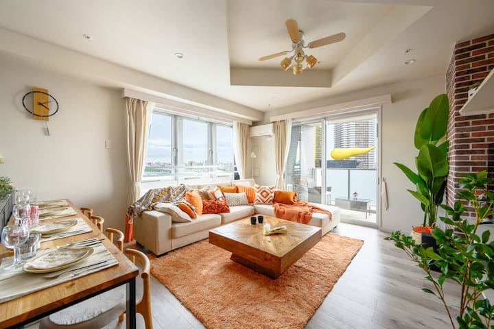 Luxury Asakusa Penthouse: Stunning Views | 118 sqm