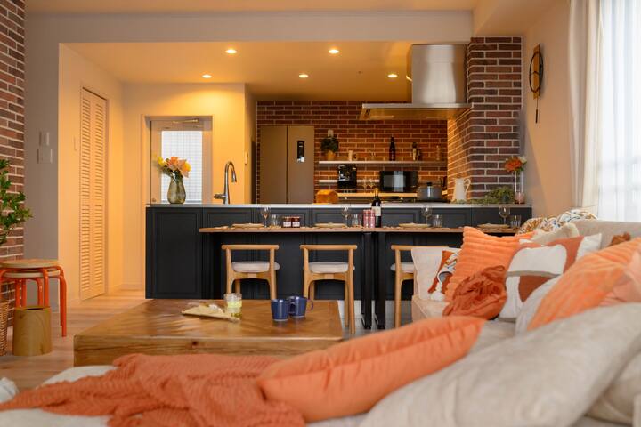 Luxury Asakusa Penthouse: Stunning Views | 118 sqm gallery image 3