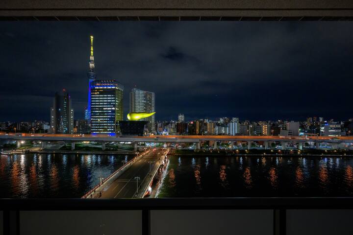 Luxury Asakusa Penthouse: Stunning Views | 109 sqm gallery image 2