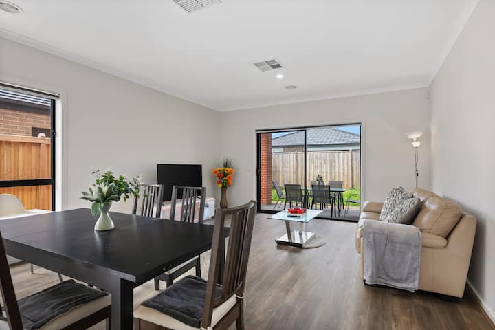 30%off  Brand New4bedder 2bath 1study@ Clydenorth - Cranbourne