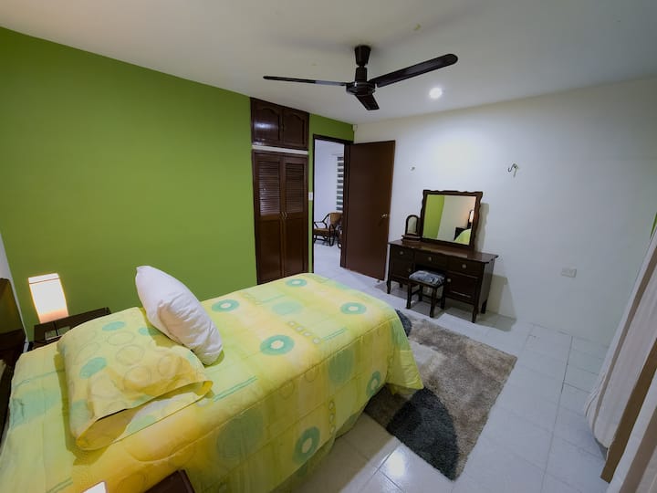 საძინებელი 4