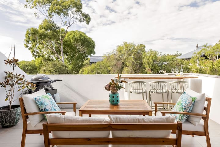 Salty Solstice-Beachside Dunsborough Town