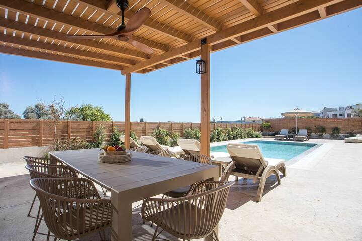 Aeon Villa Rhodes gallery image 3